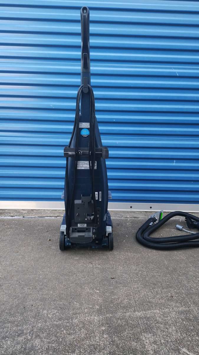 carpet cleaner