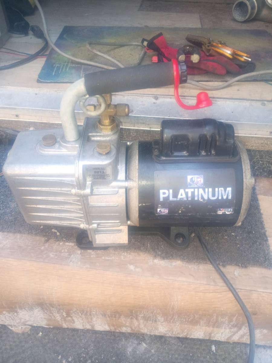 JB Industry refrigerant vacuum pump