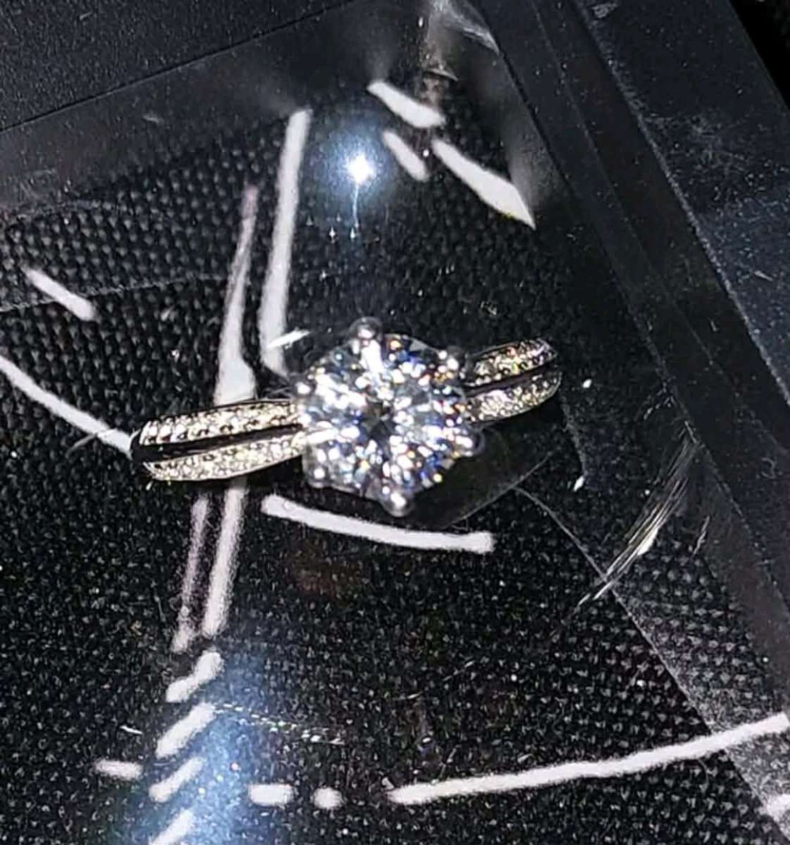 PRICE DROP VVS1 moissanite D s925 RING