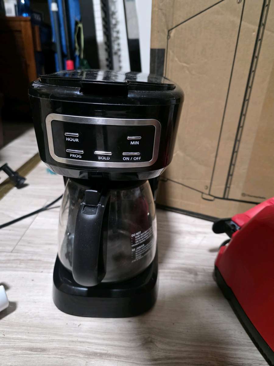 a fairly used coffe maker