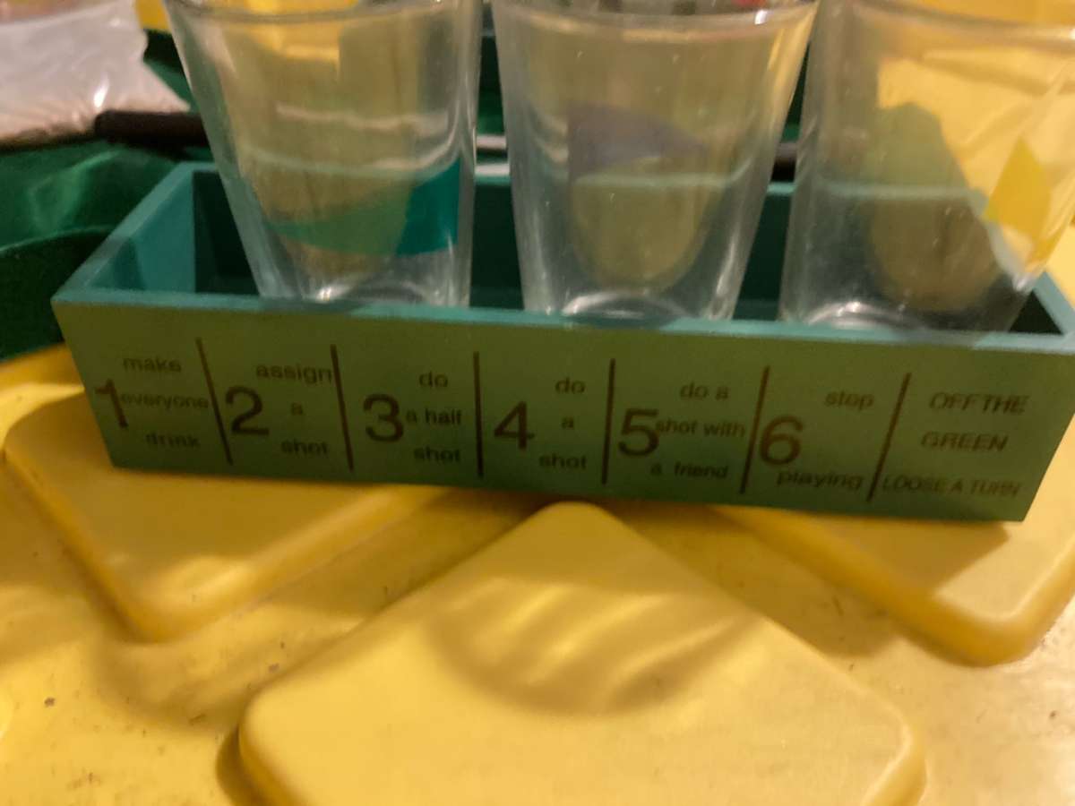 Borstu Mini Golf Drinking Game Set