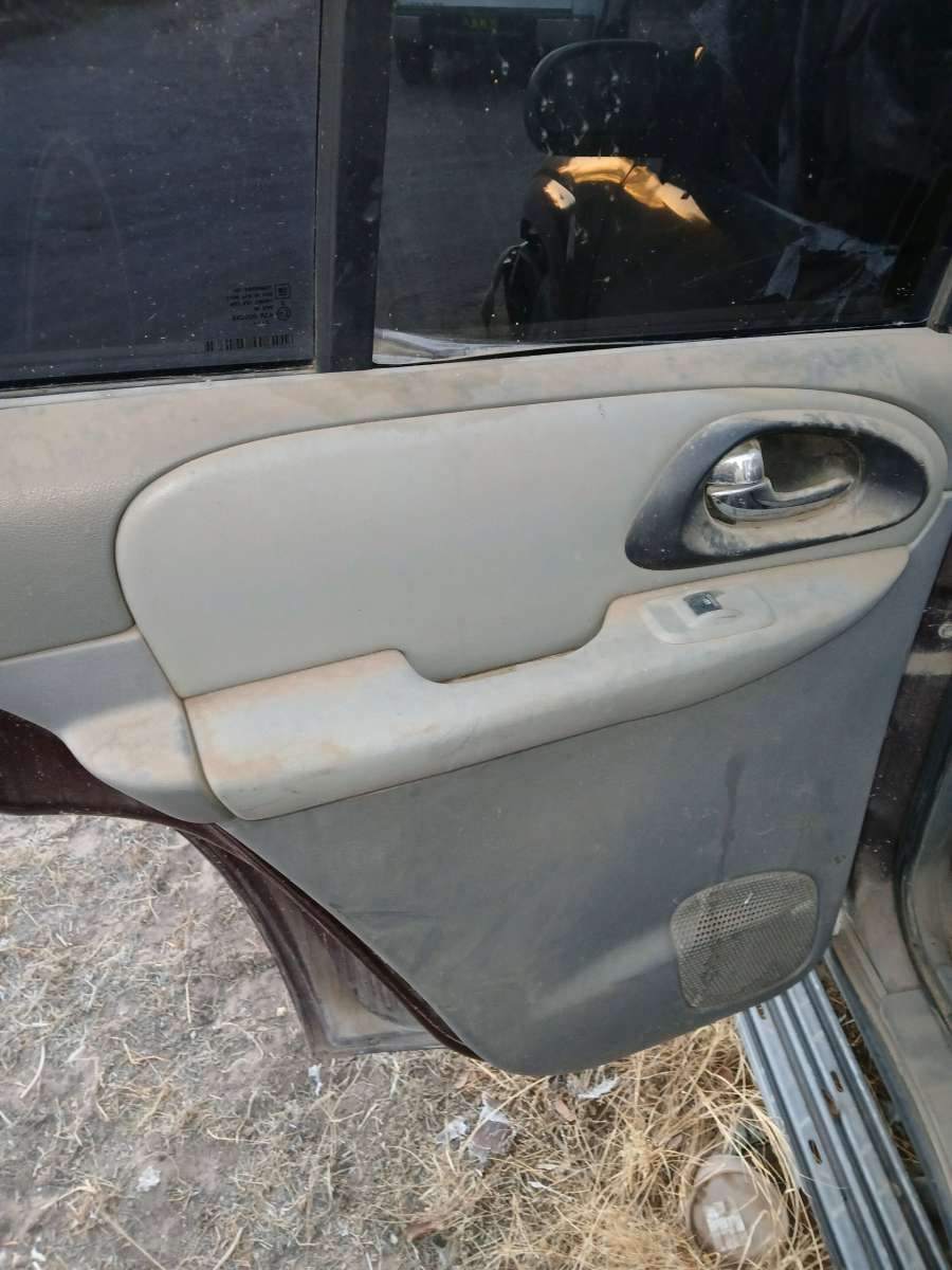 2008 Chevy trailblazer clean title