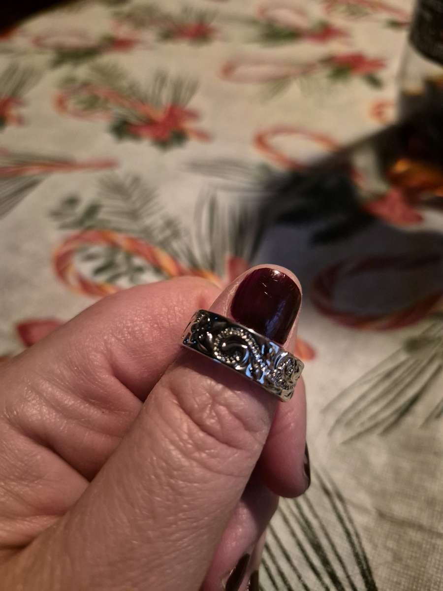 NEW Heavy sterling silver band size 8