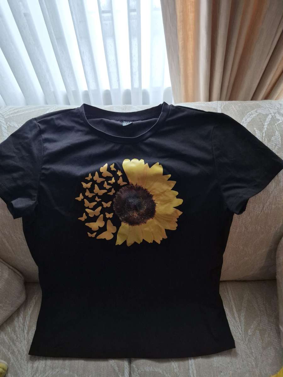 BRAND NEW  Shein shirt sunflower and butterflies size S