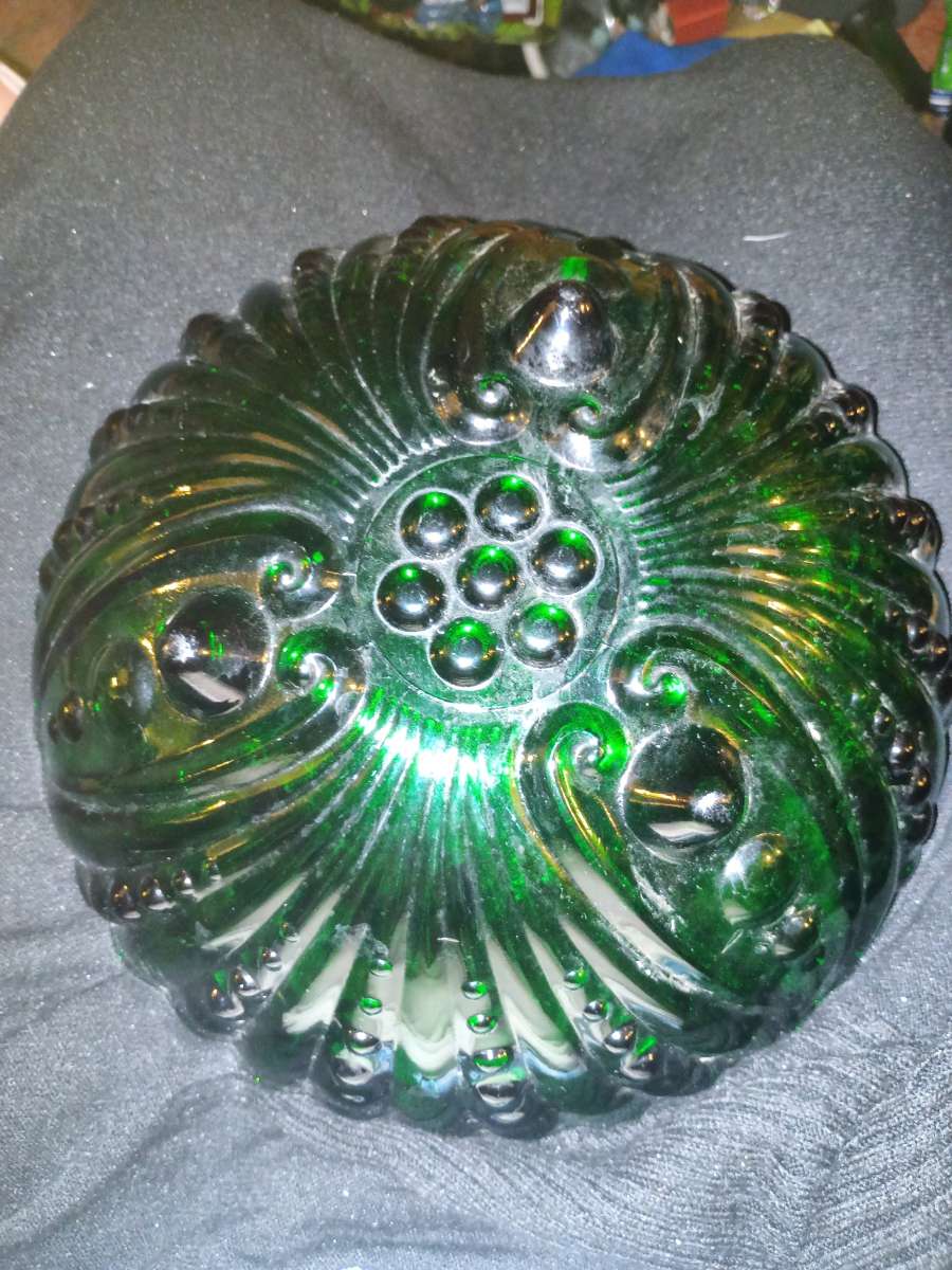 Anchor Hocking Forrest Green Burple Bowl 9 Depression glass