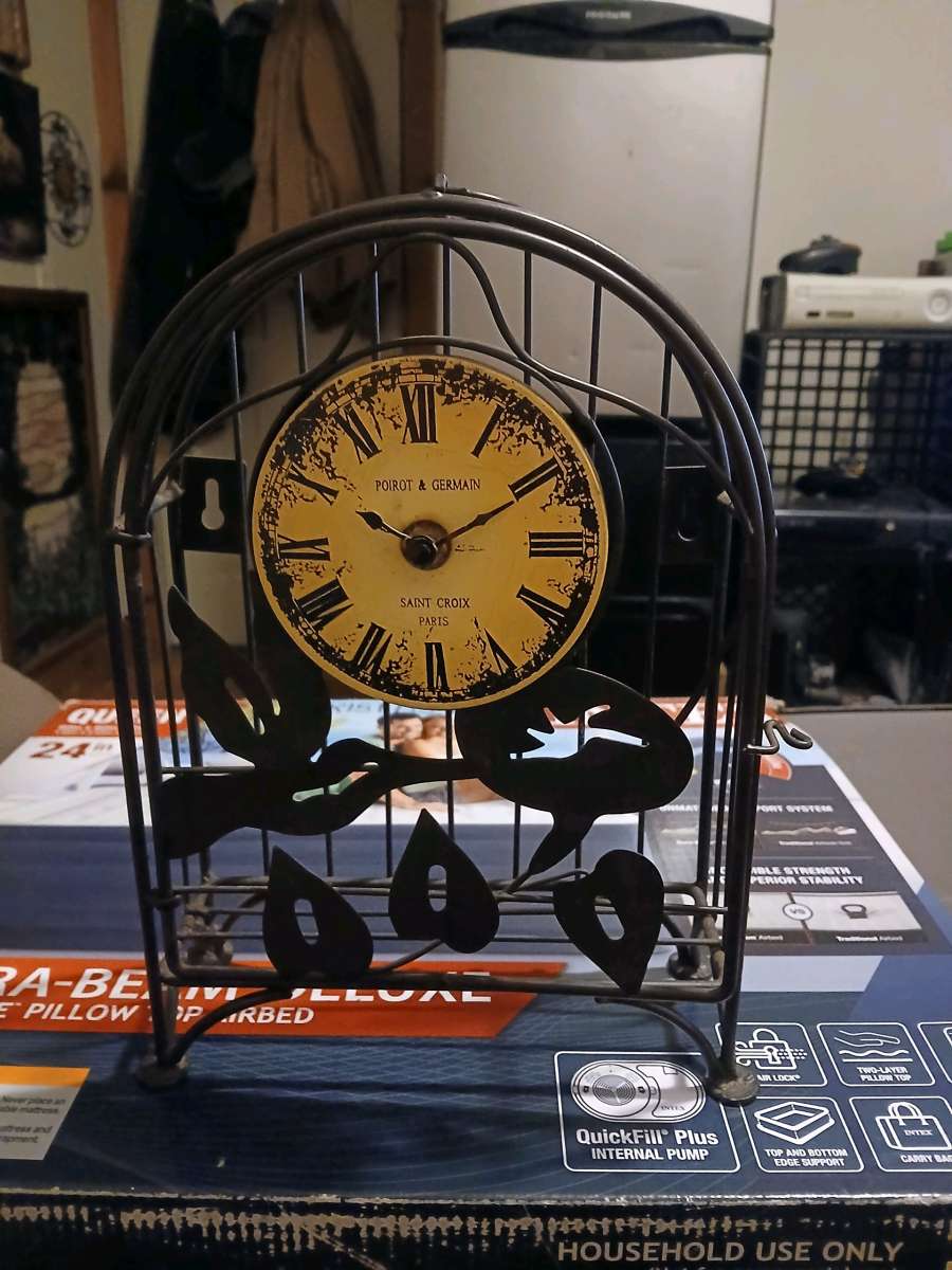 vintage potpourri clock