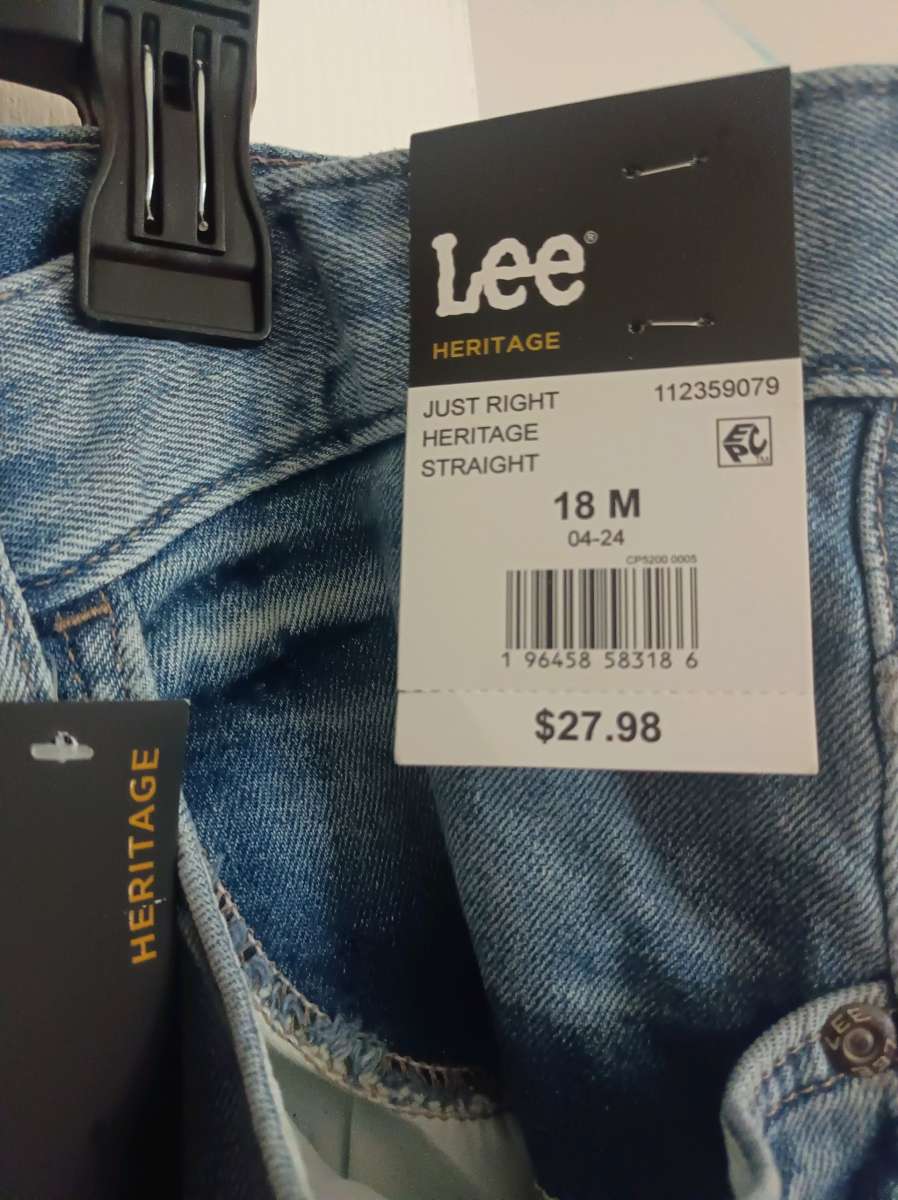 Womens Lee Jeans Size 18M NWT