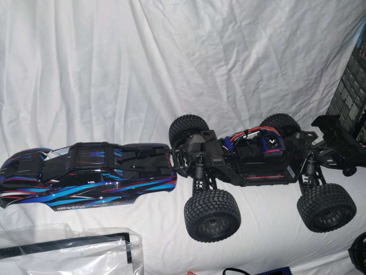 Traxxas xrt mini 4wd
