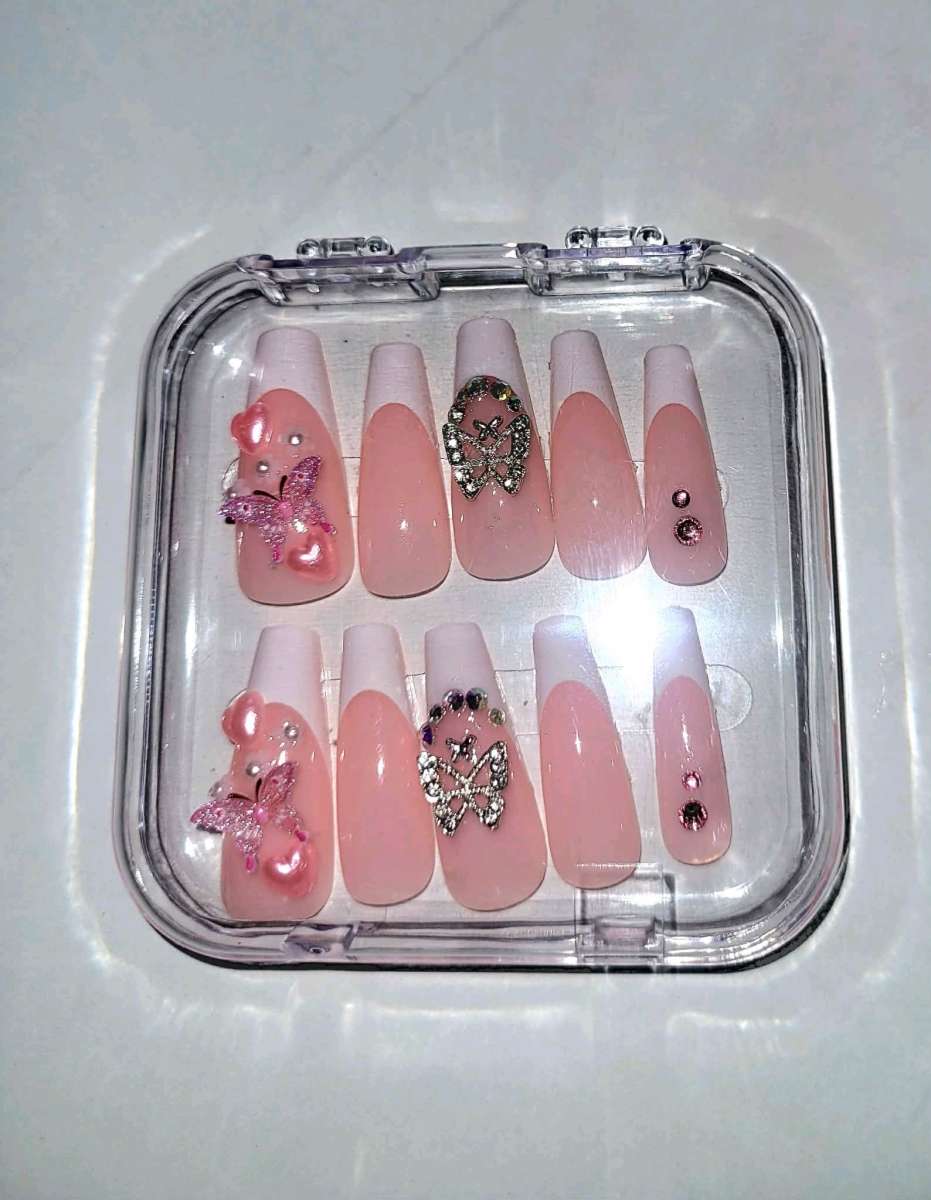 assorted press on nails