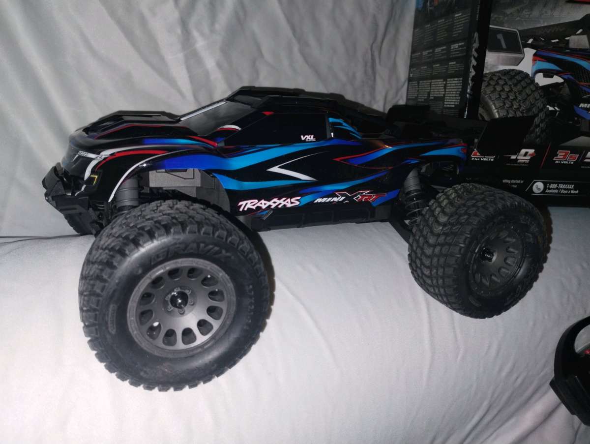 Traxxas xrt mini 4wd