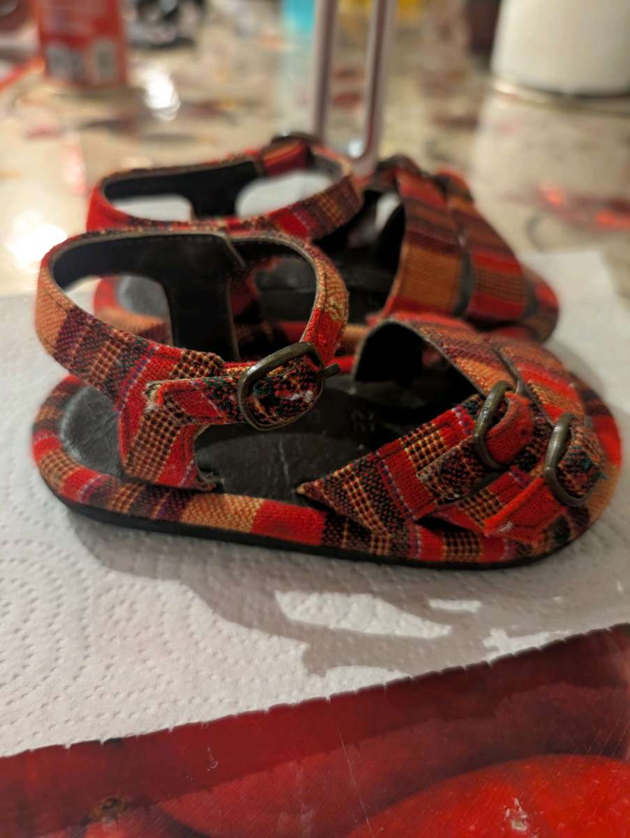 are small plaid fabric sandals for for girls size 5
