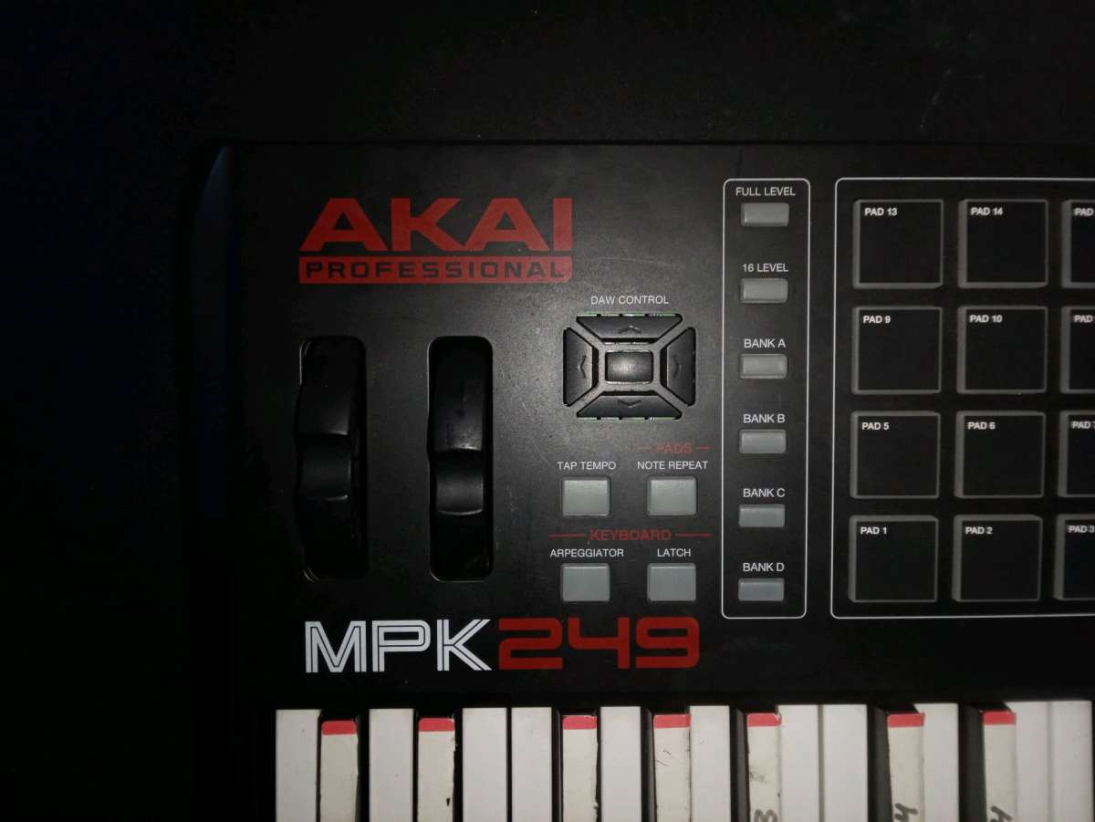 Akai MPK249 49Key Keyboard Controller