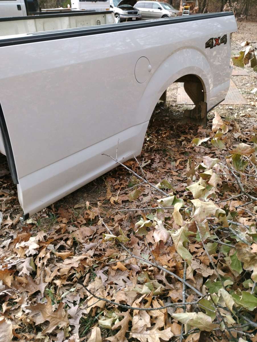 2015 2016 2017 2018 2019 2020 Ford f150 8 ft bed box white