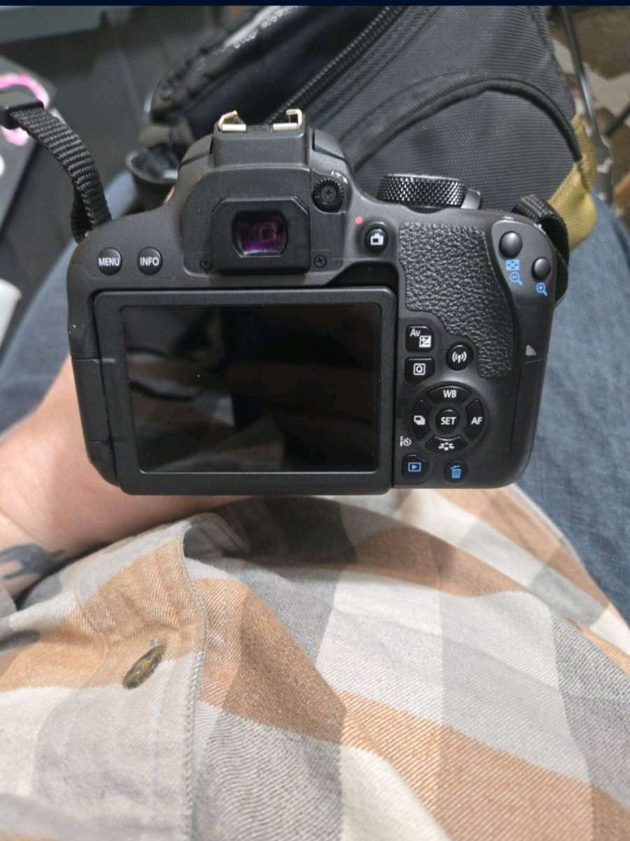 cannon rebel T7i