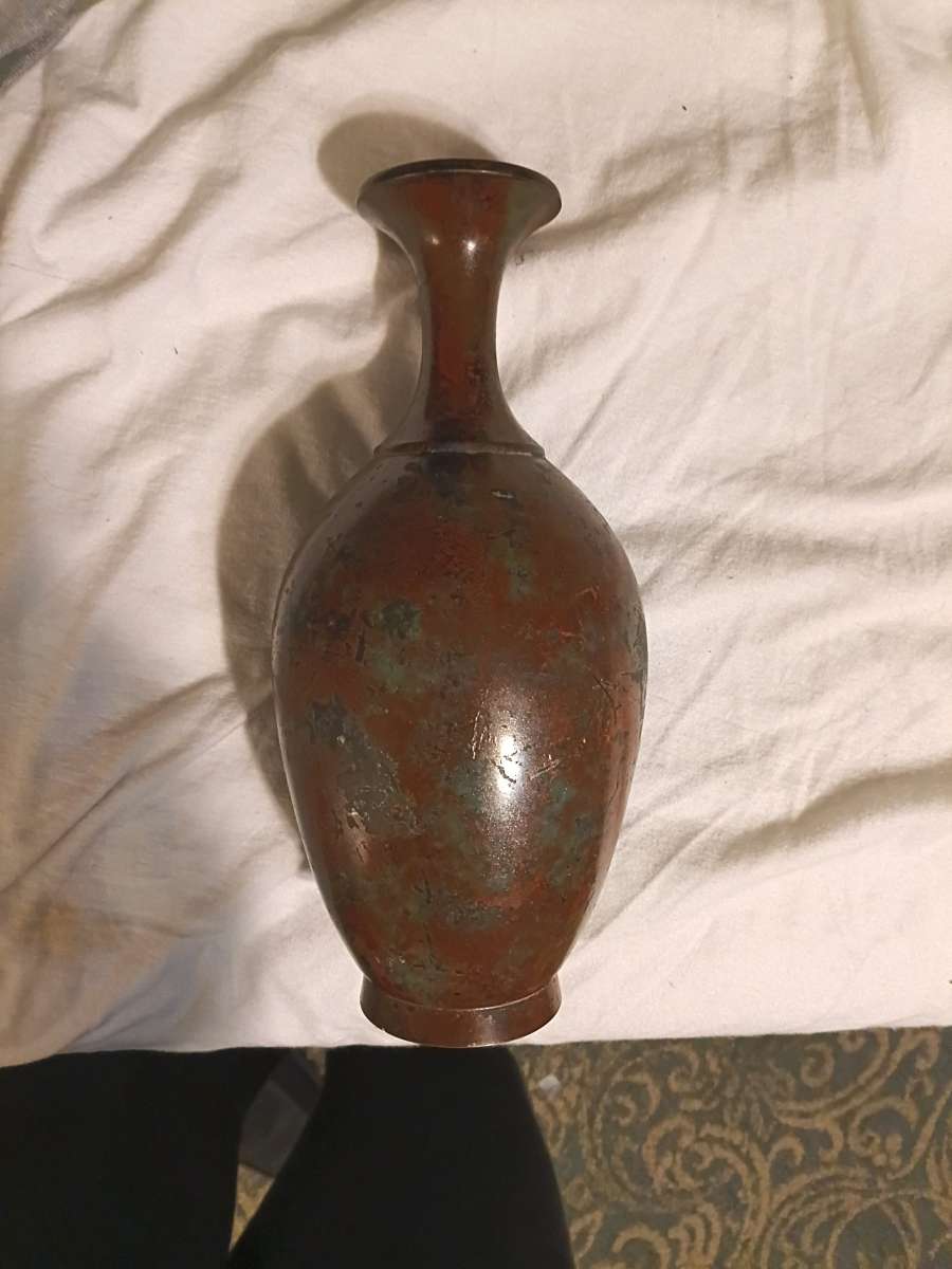 Japanese bronze vase with marblelized patina