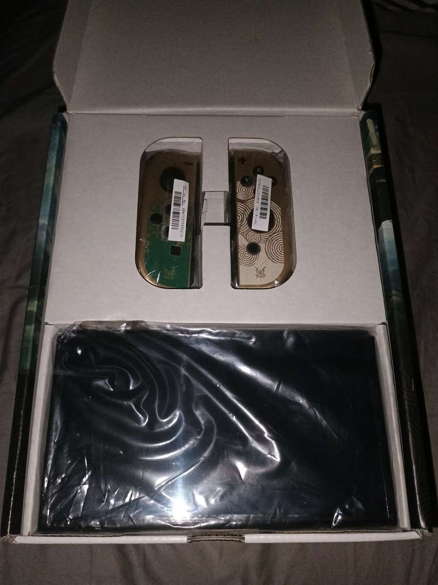 Nintendo switch oled Zelda edition