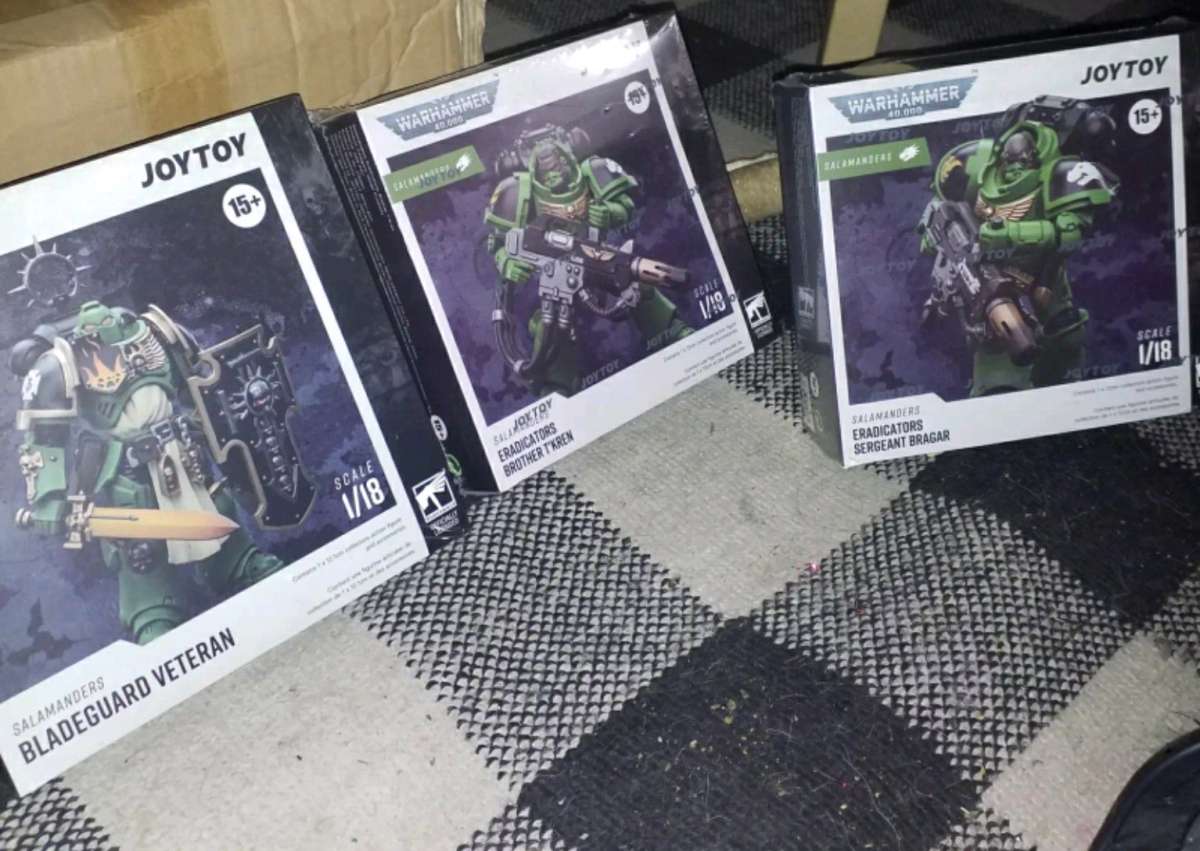 new sealed warhammer 40k figurines