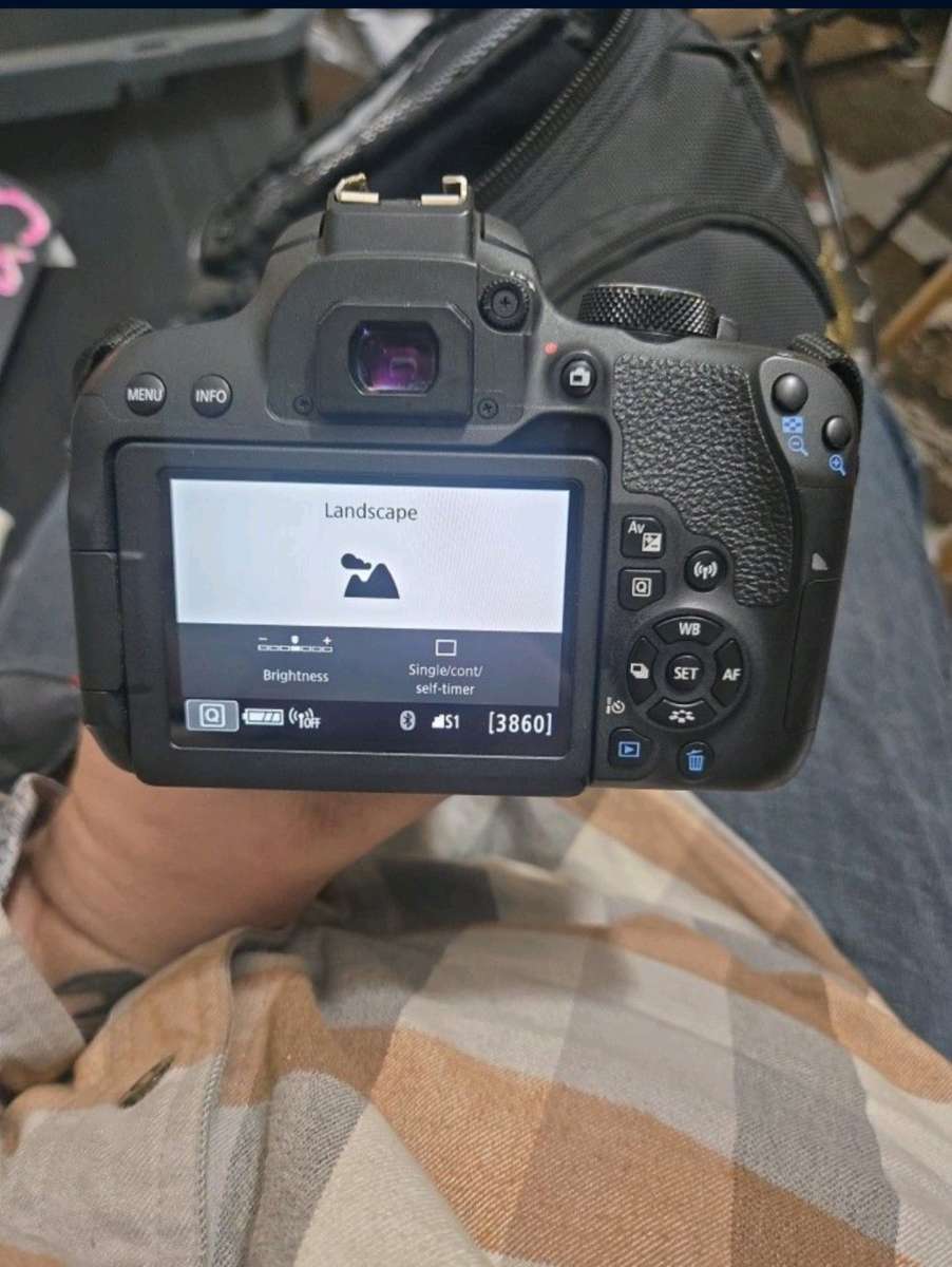 cannon rebel T7i