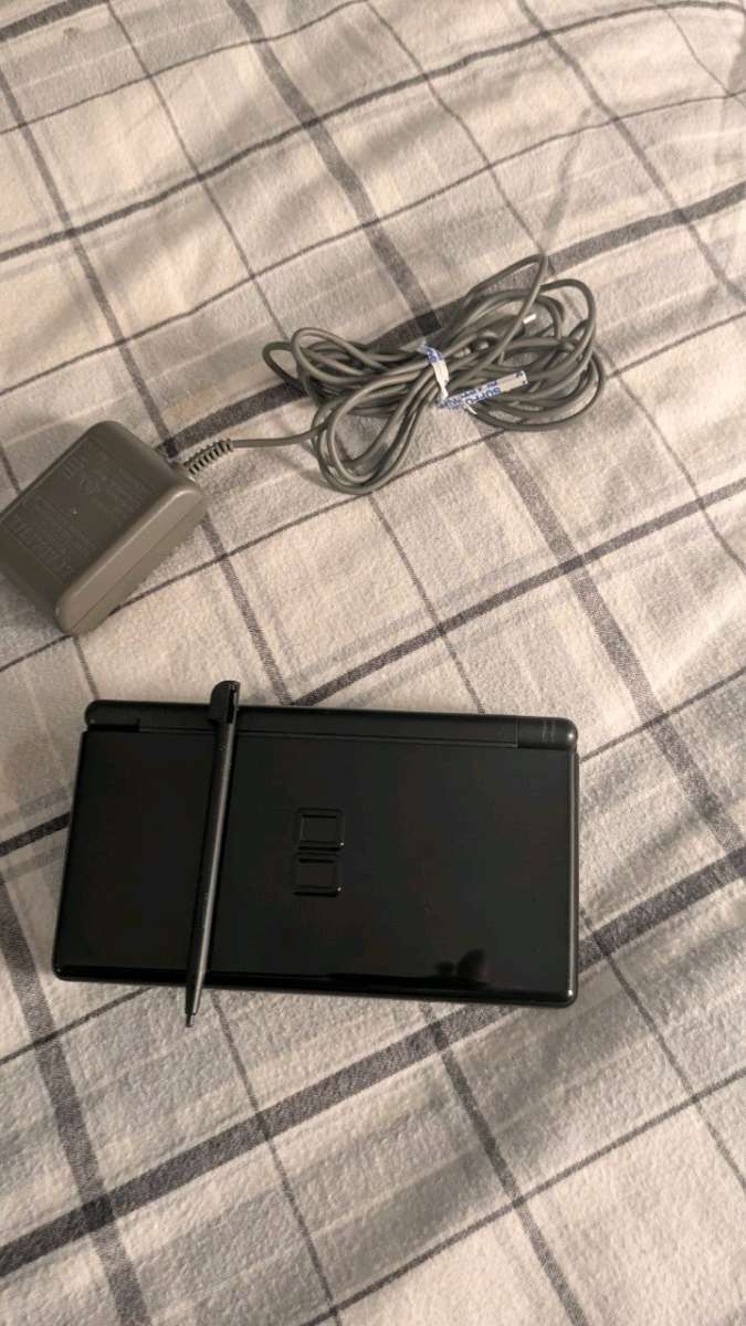 Nintendo DS Lite