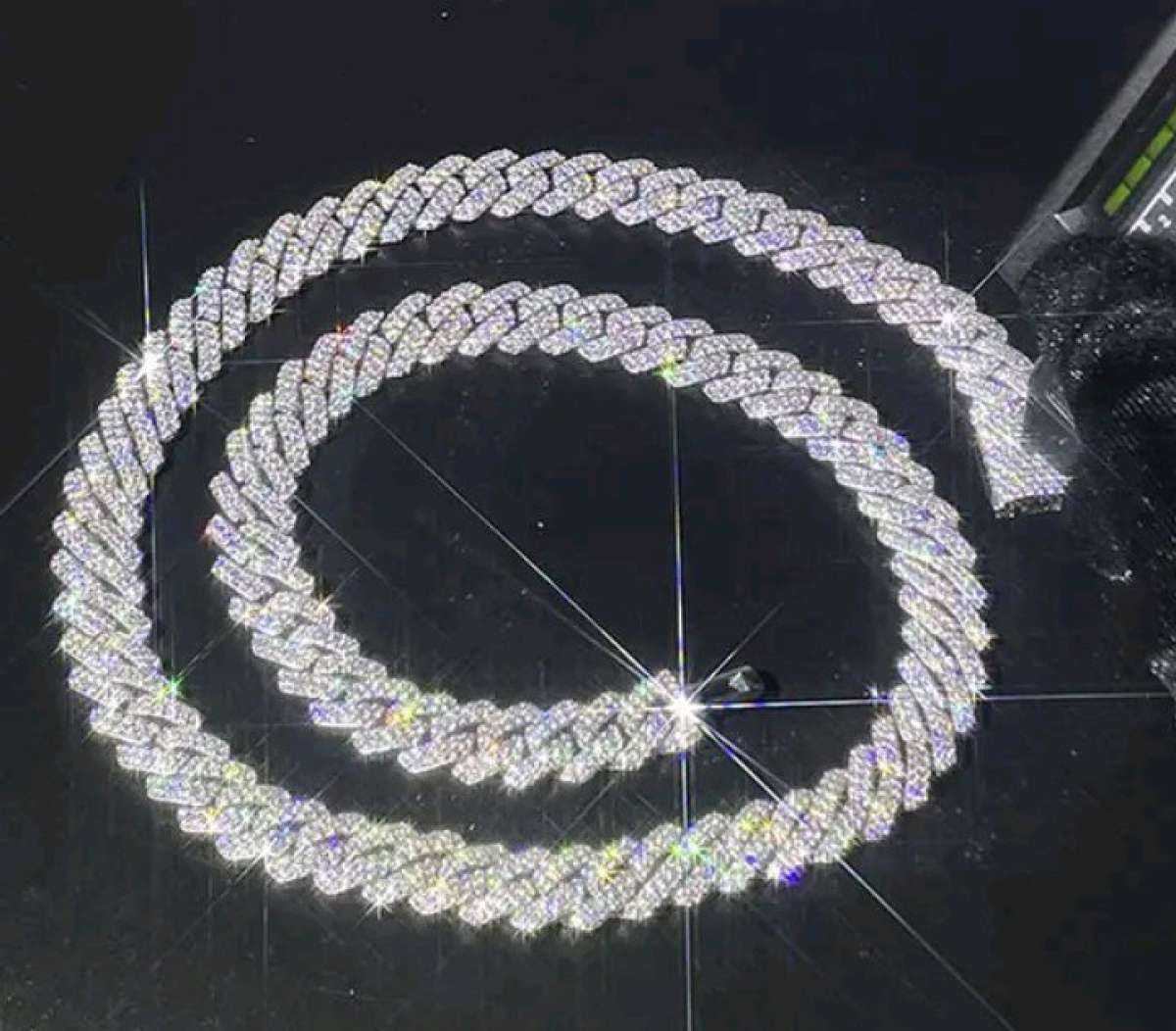 Brand New 12mm Moisainite Cuban Link 22