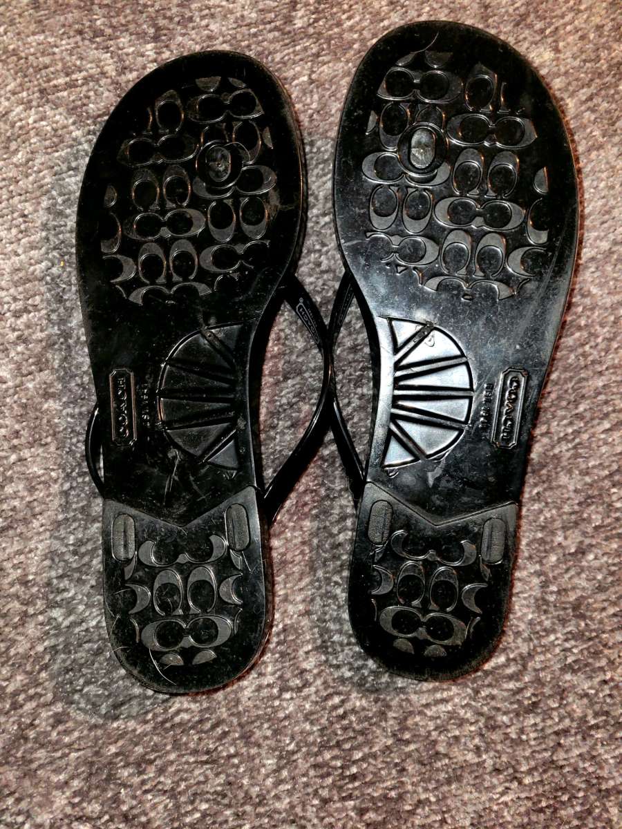 COACH jelly flip flops size 8 NWOT