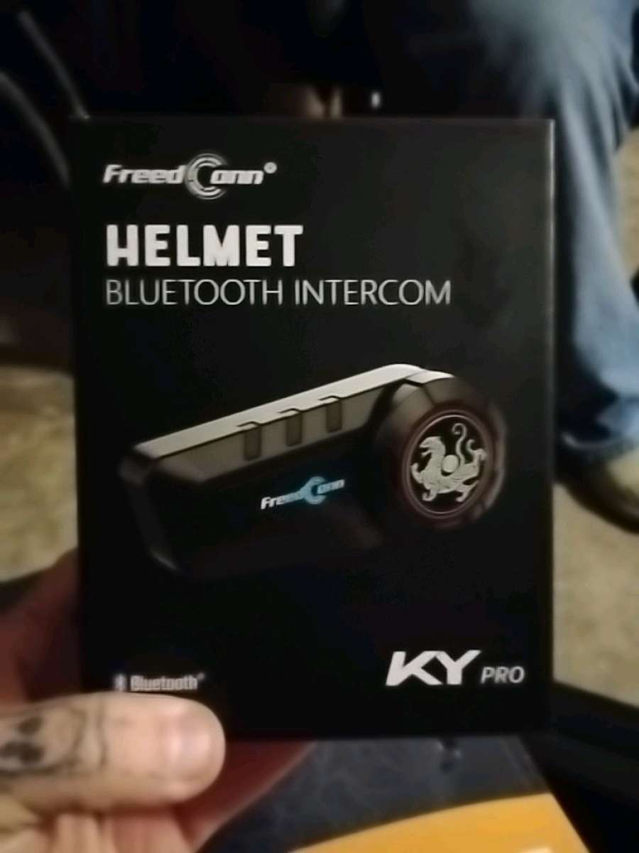Freed onn helmet Bluetooth intercom