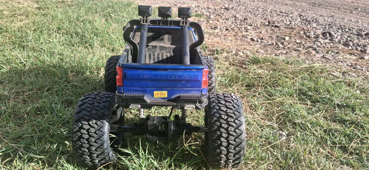 RC CHEVROLET SILVERADO TRUCK