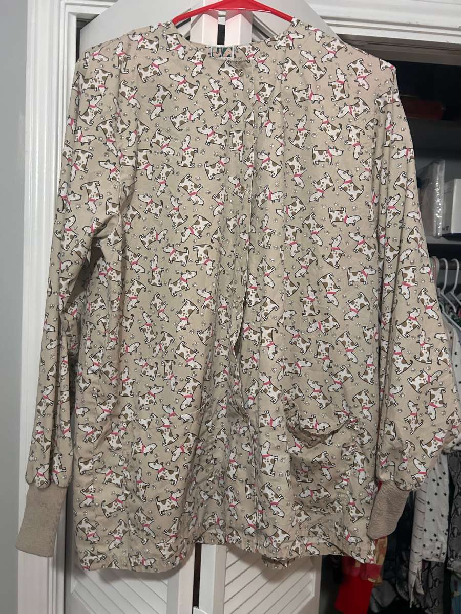 womens scrubs and medical jackets