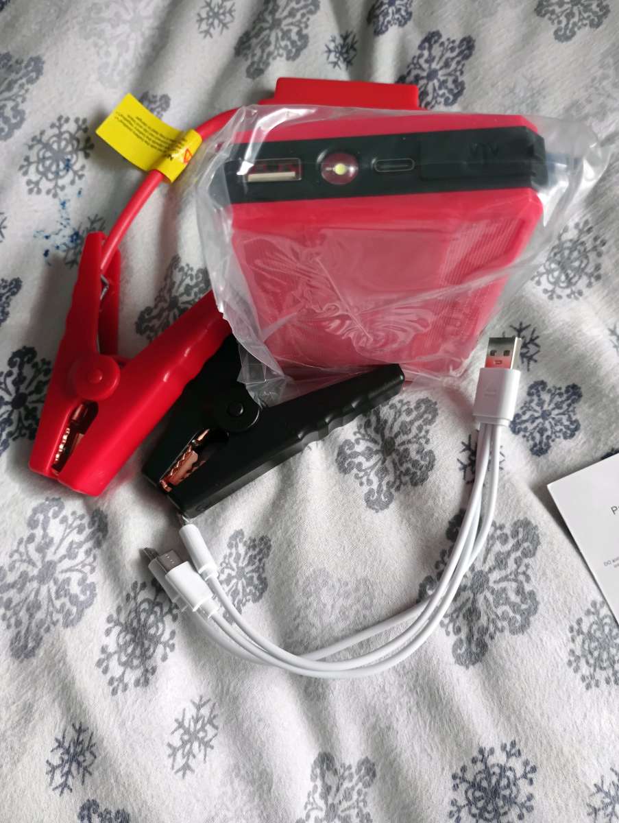 New 1000Amp Jump Starter Rechargable
