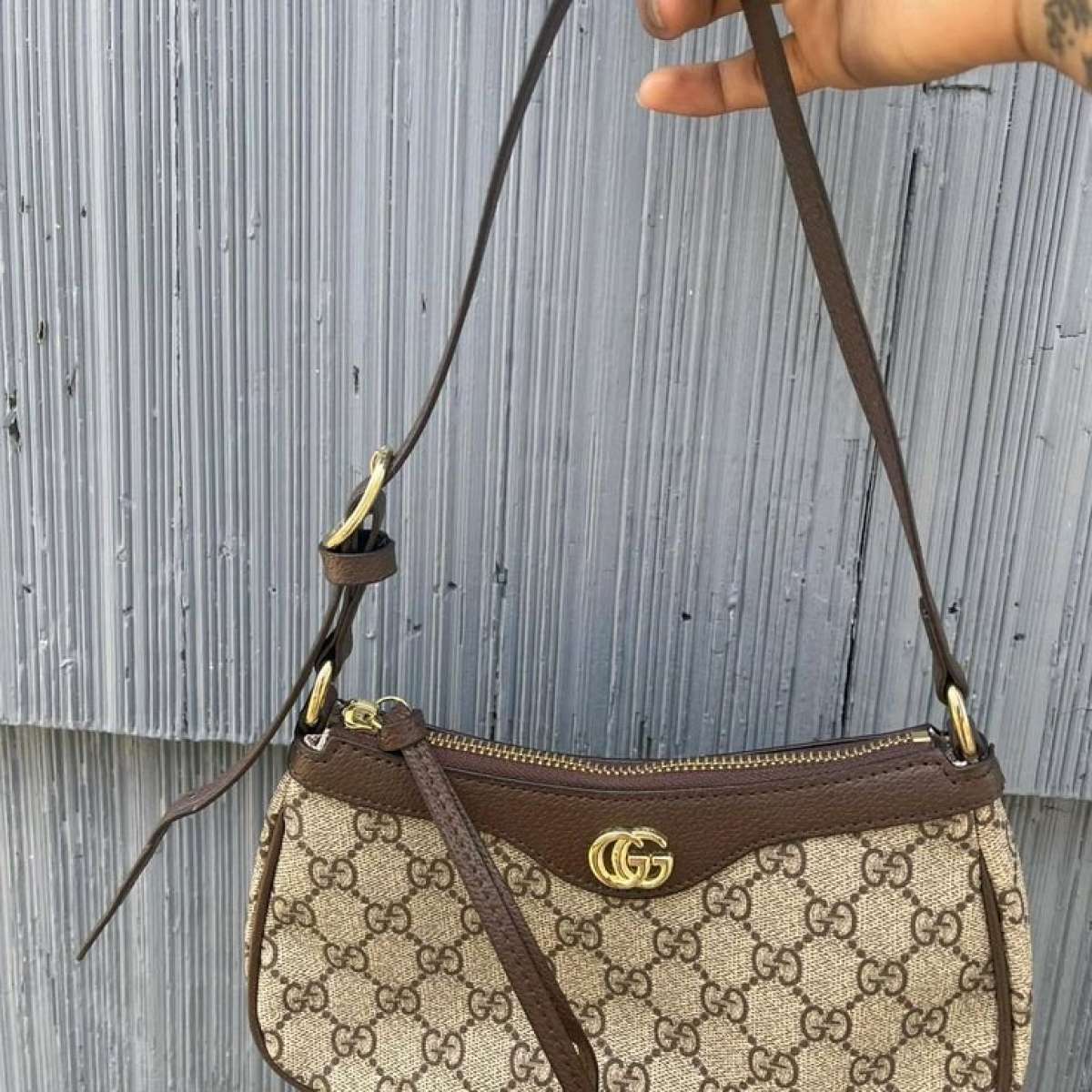 brown Gucci bag