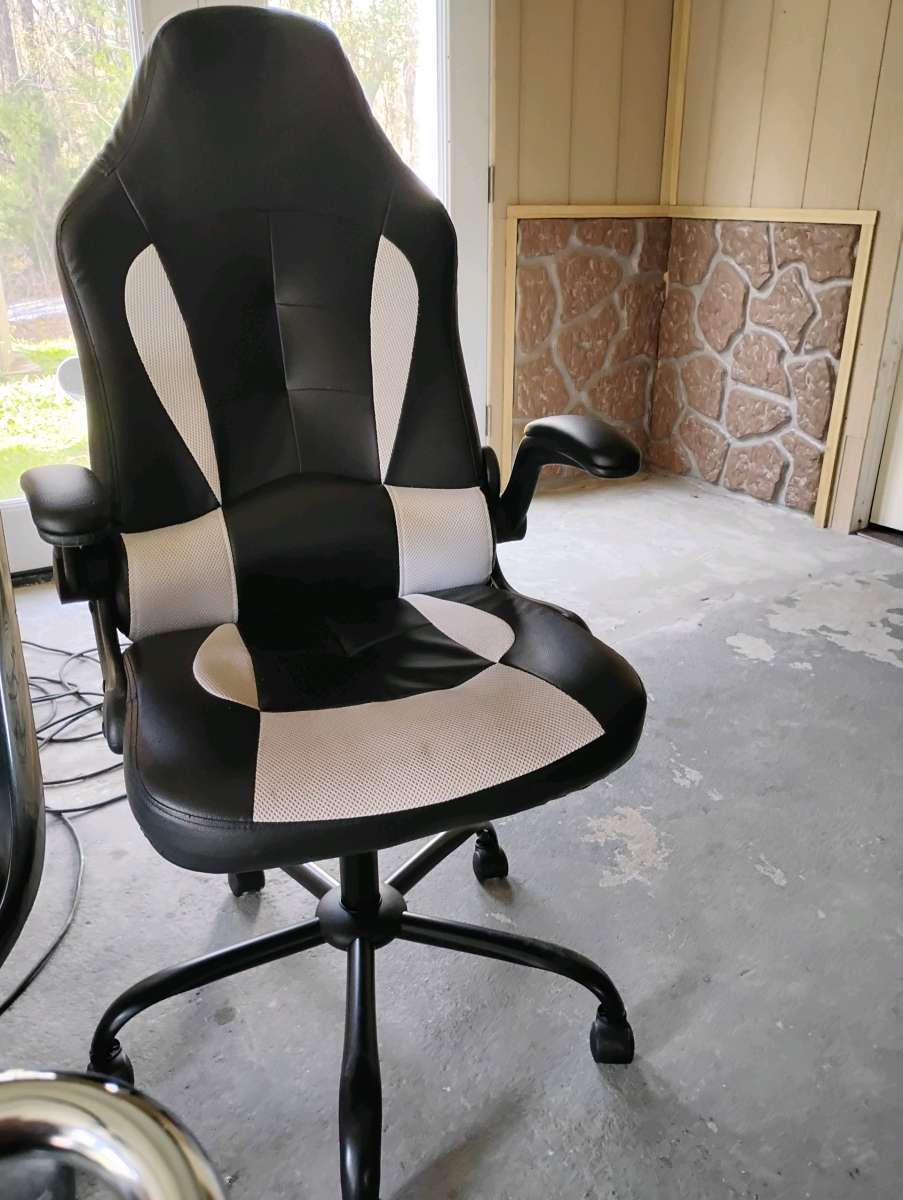 desk chair