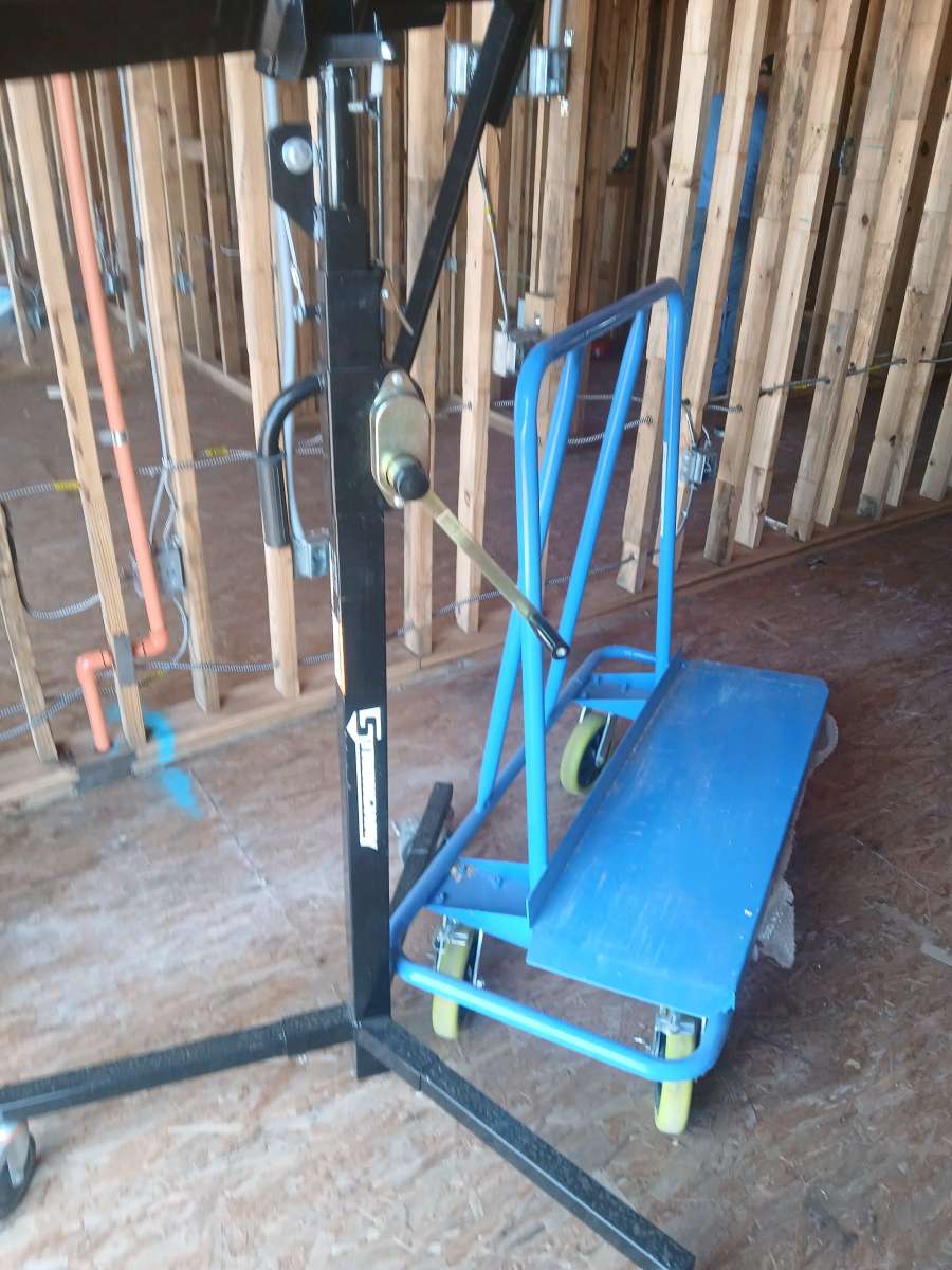 materials for roofing and tools for drywall