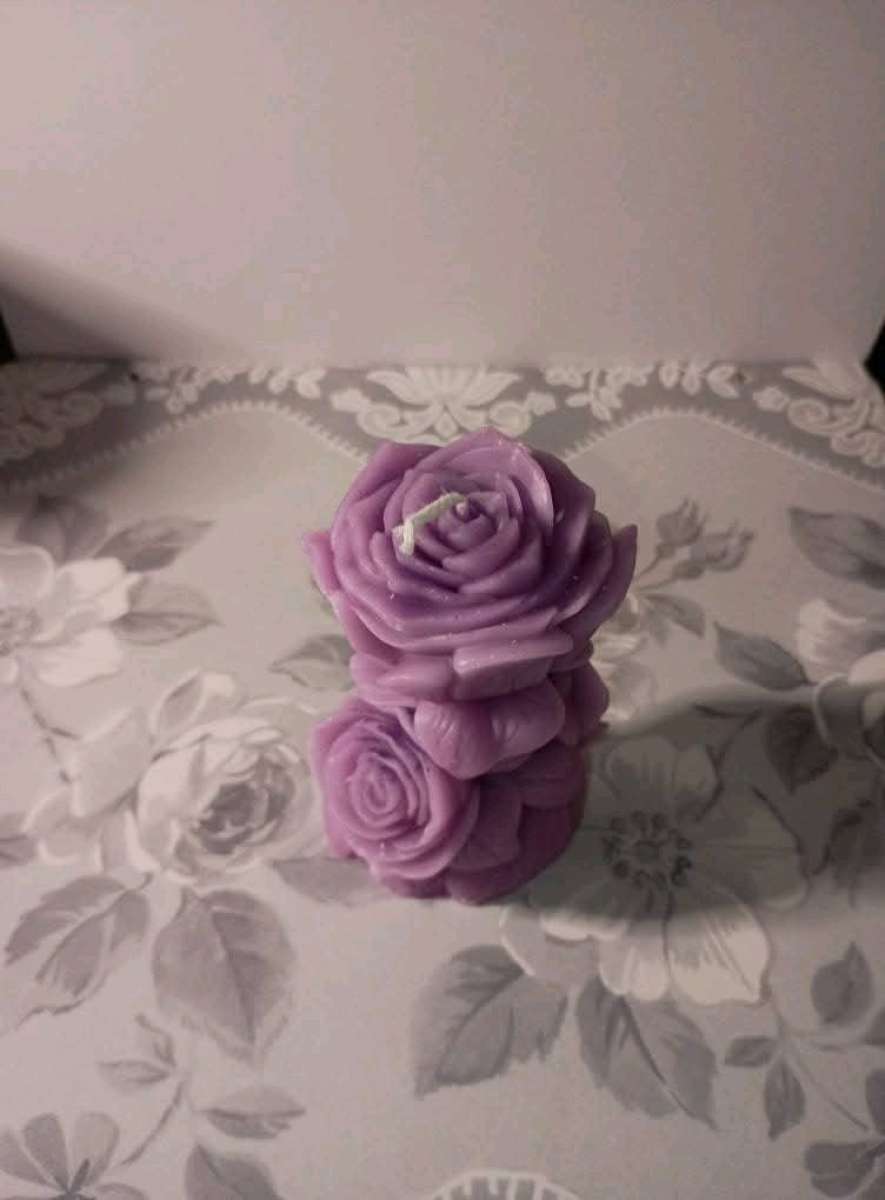 Double Rose Shaped Candles