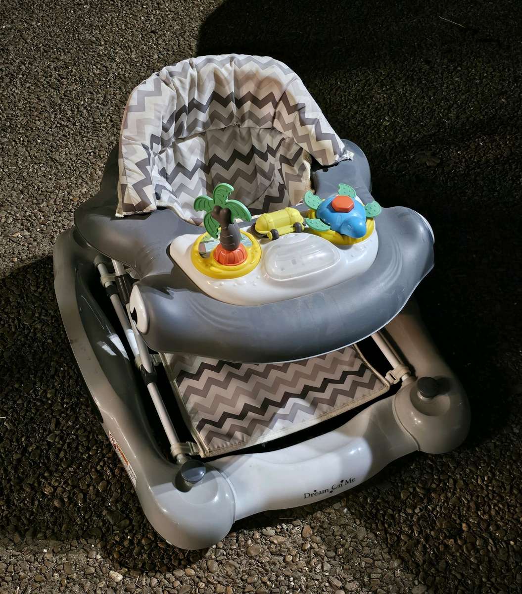 Dream On Me 2in1 Aloha Fun Baby Walker