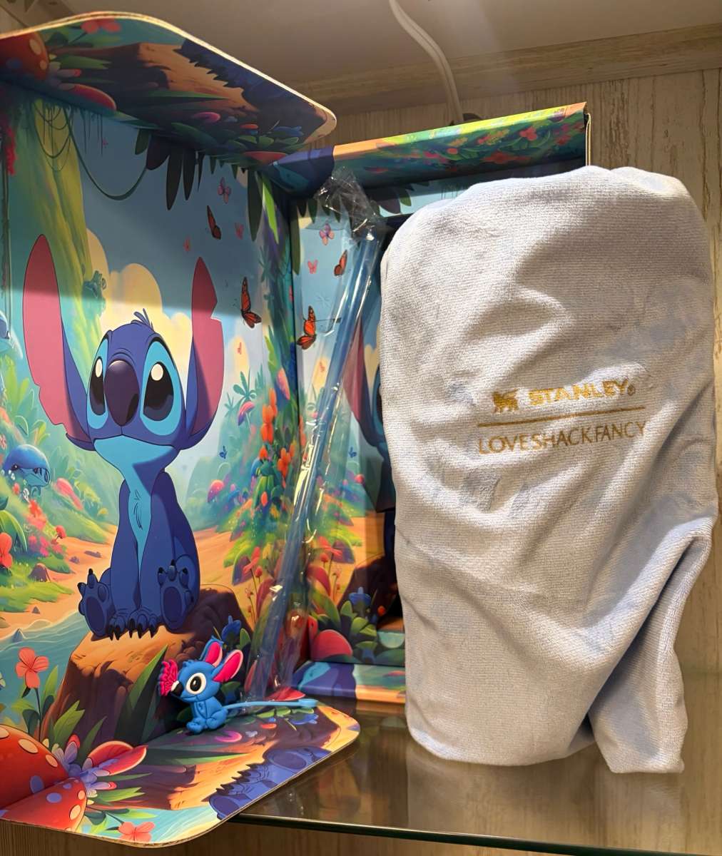 Stanley collectible 40 Oz tumbler