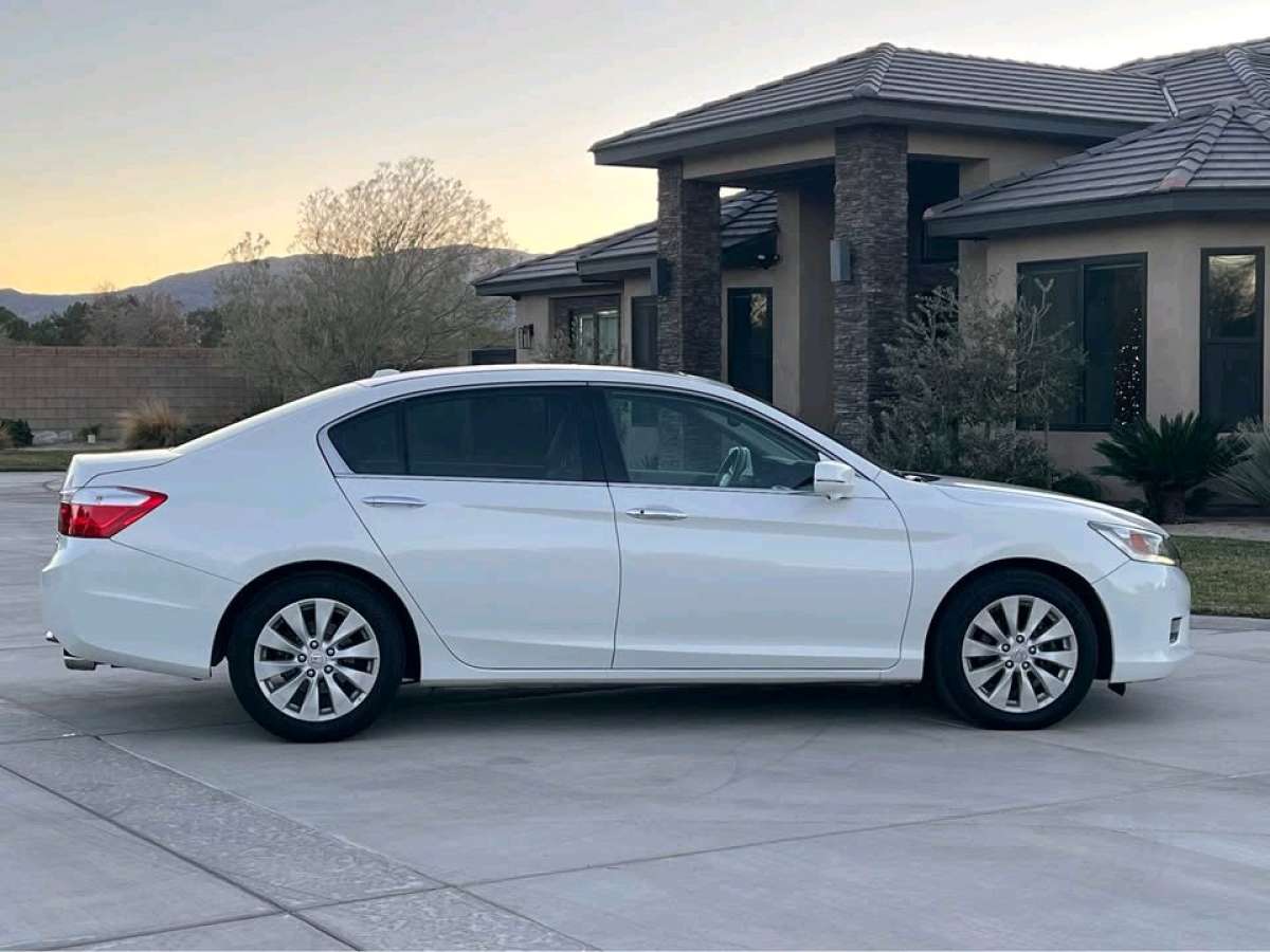 2013 Honda accord 4D