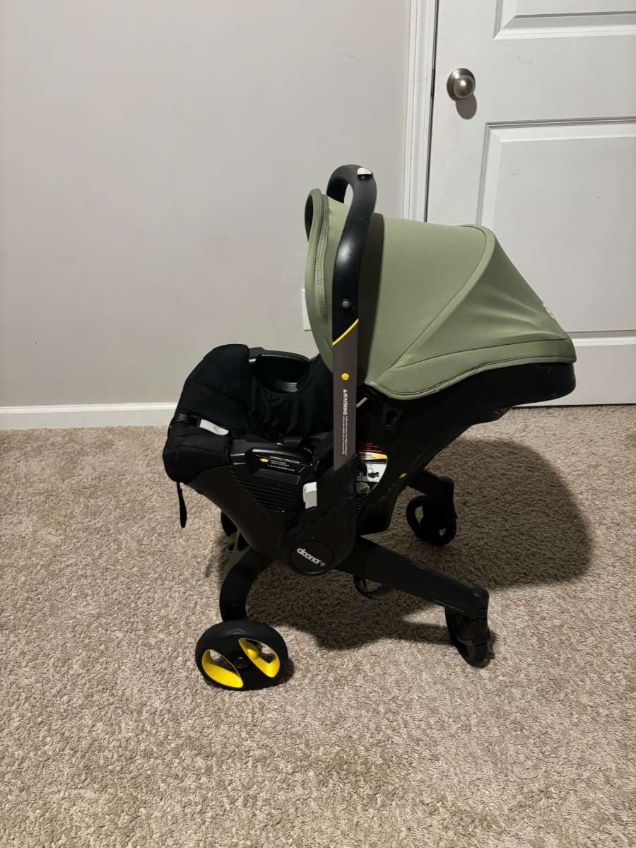 Doona Infant Car Seat Stroller  Green
