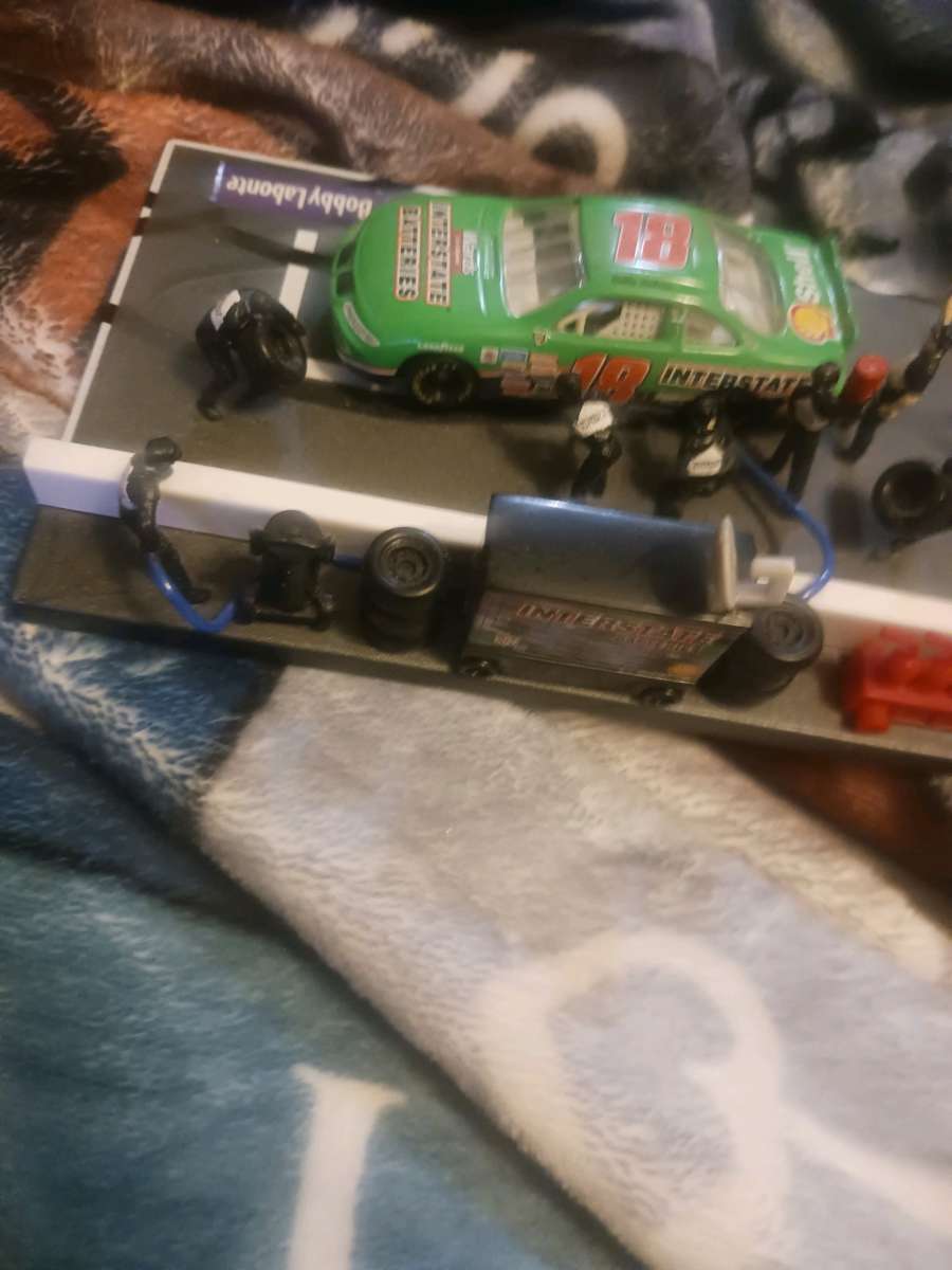 Bobby labonte collectable car