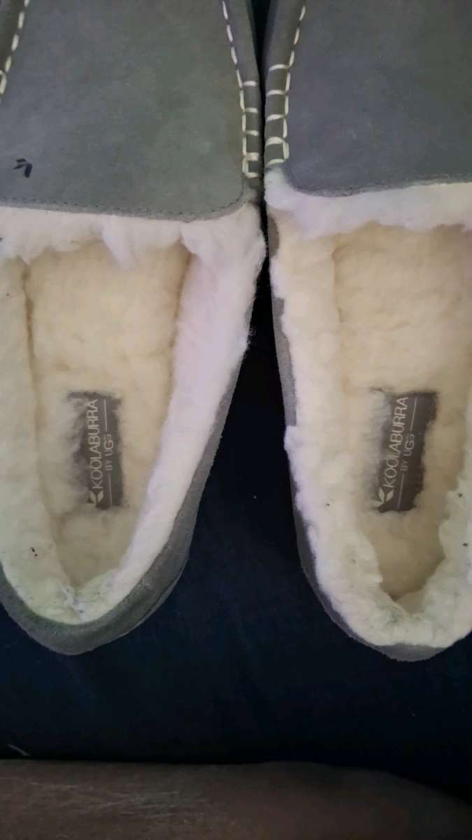 Koolaburra by UGG moccasins