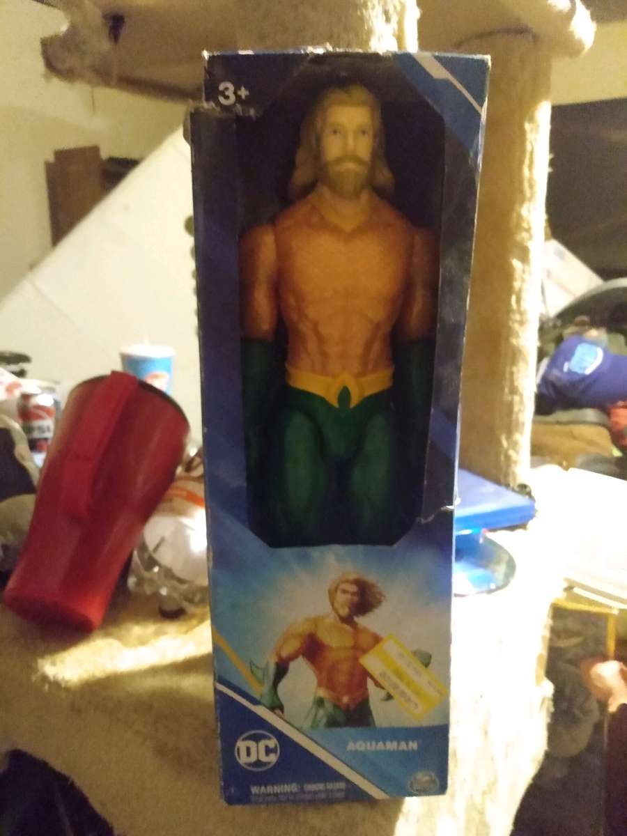 Aquaman toy in box used like new