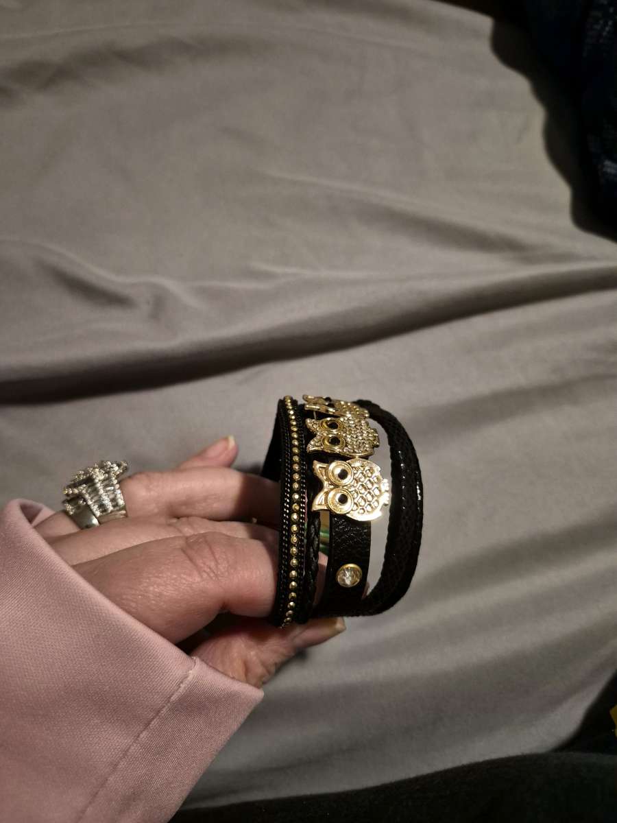 NEW Genuine black leather gold owl bracelet