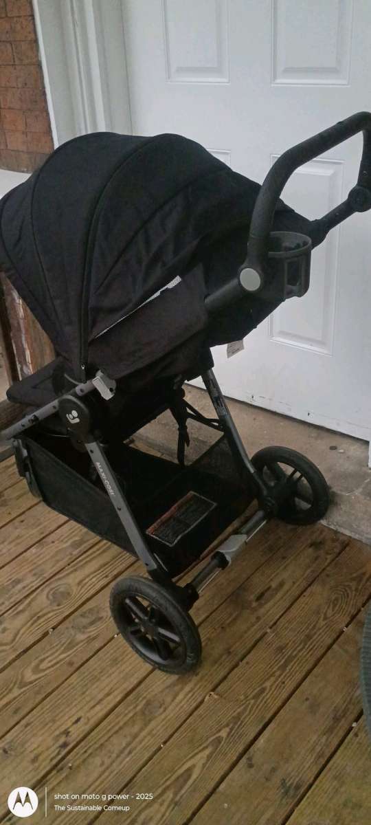 2023 MaxiCosi Gia XP Luxe 3Wheel Stroller  Black