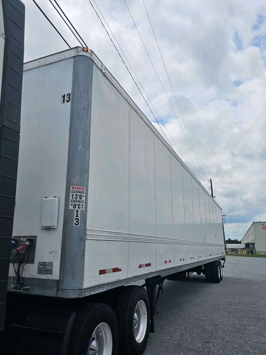 Mack Anthem 2020 white