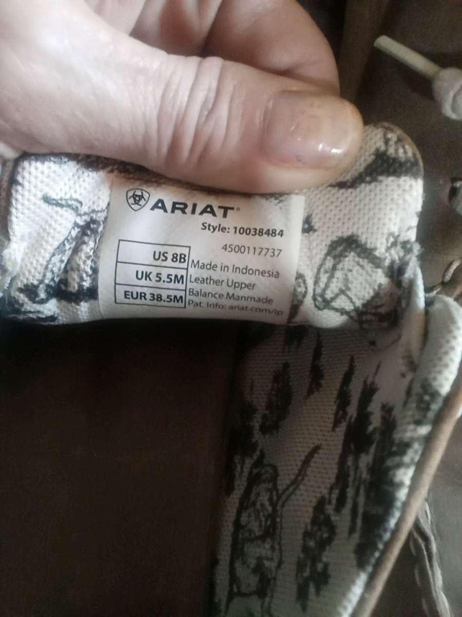 Ariat womens shoes size 8
