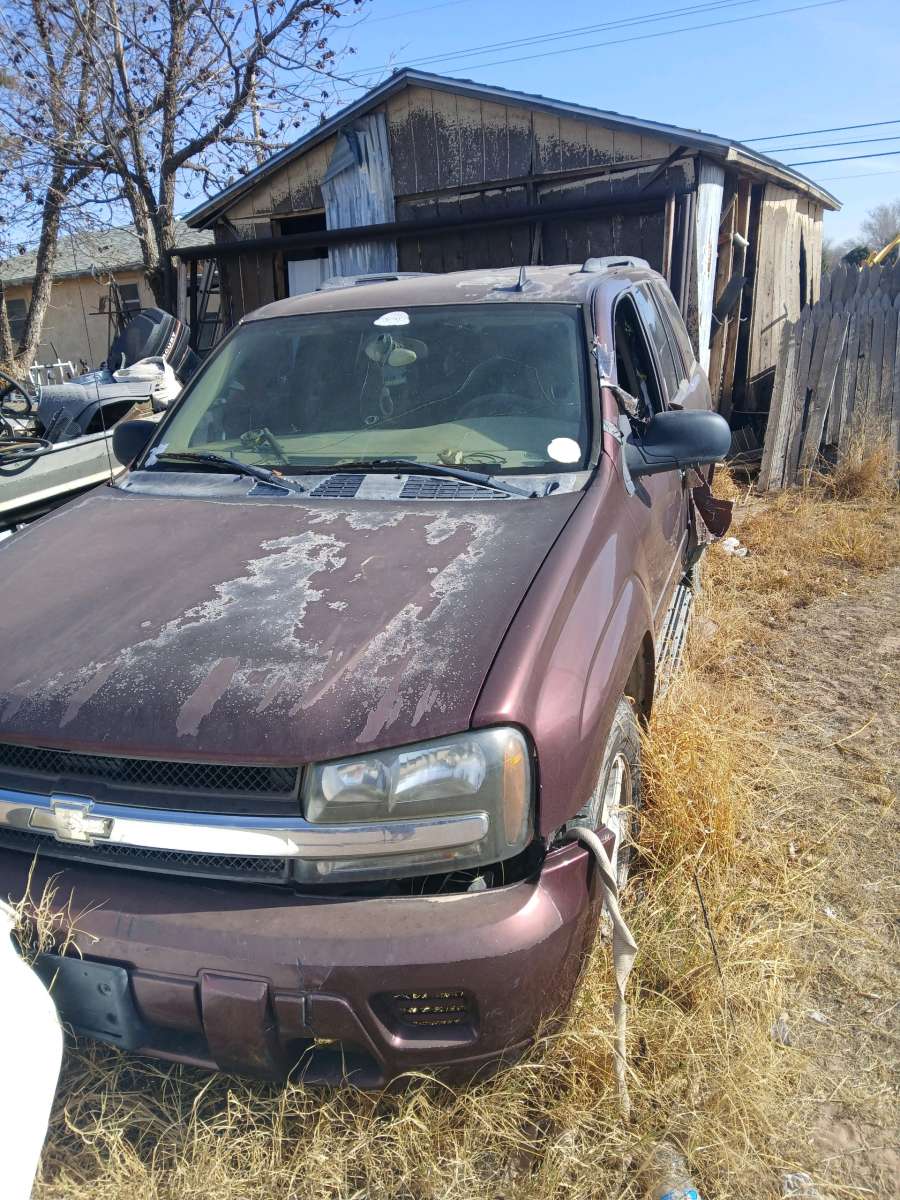 2008 Chevy trailblazer clean title