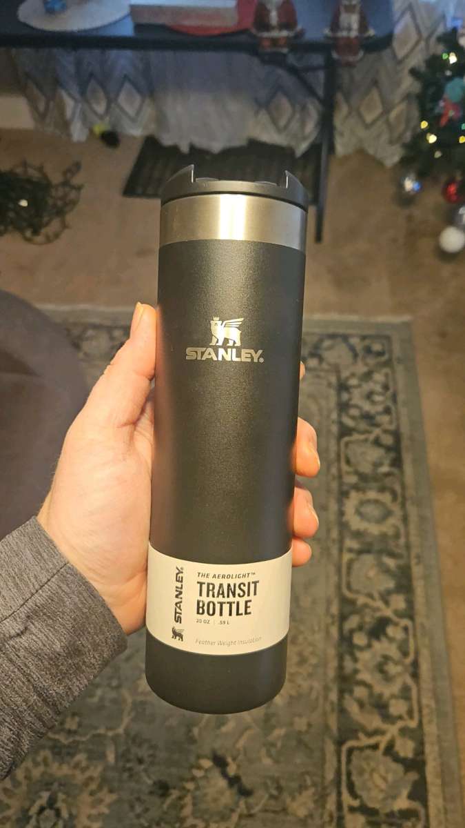 Stanley 20oz Aerolight Transit Bottle