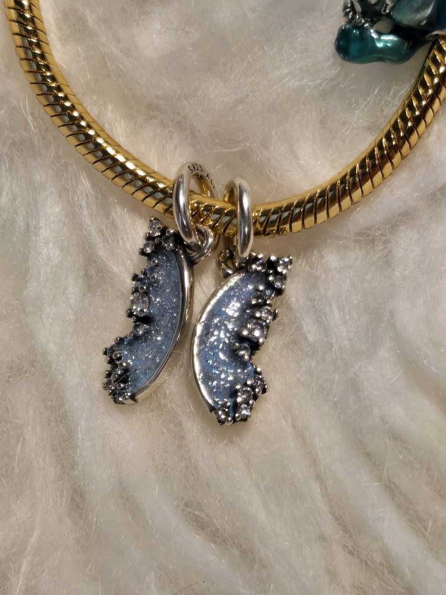 Splittable Butterfly Dangle Charm