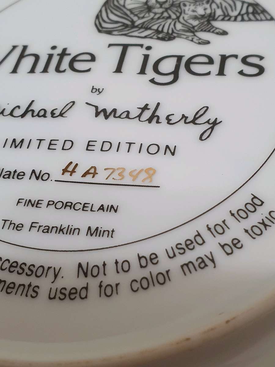 Vintage National Wildlife Federation WHITE TIGERS Plate TFM