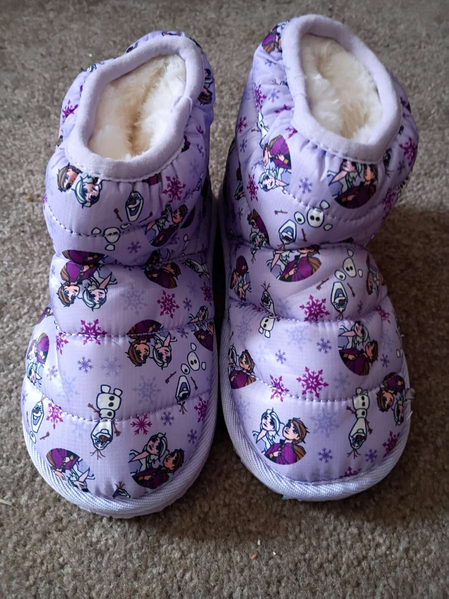 Disney Frozen girls slippers size 11