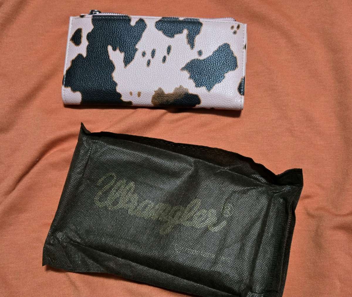 Wrangler Cow Print BiFold Wallet in Pink Cow print